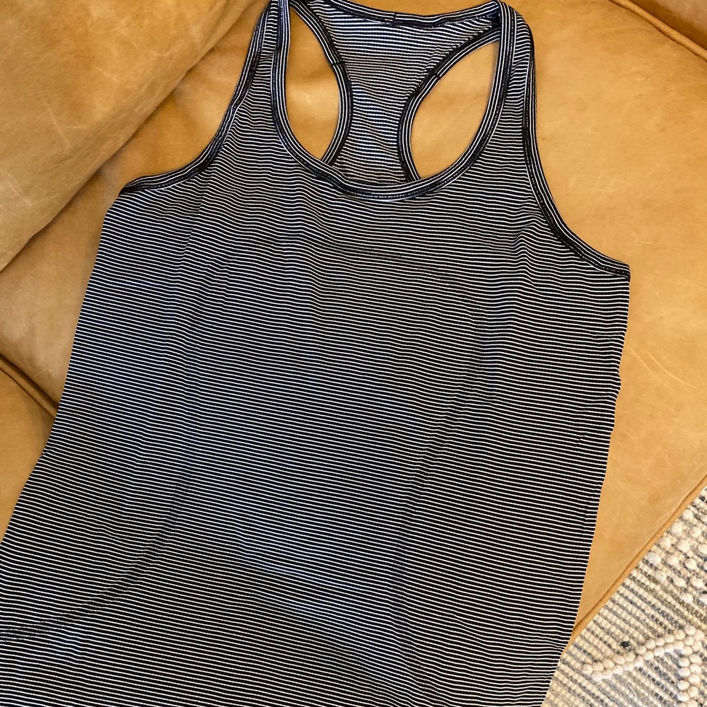 Lulu lemon tank size 12
